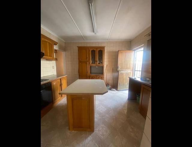 3 BEDROOM HOUSE FOR SALE IN RAISETHORPE